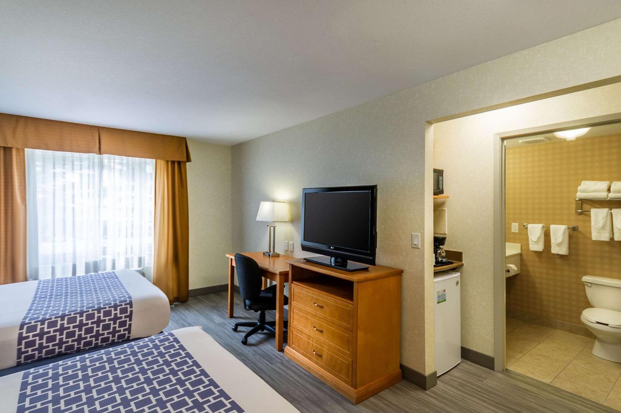 Econo Lodge Inn & Suites University Calgary Luaran gambar